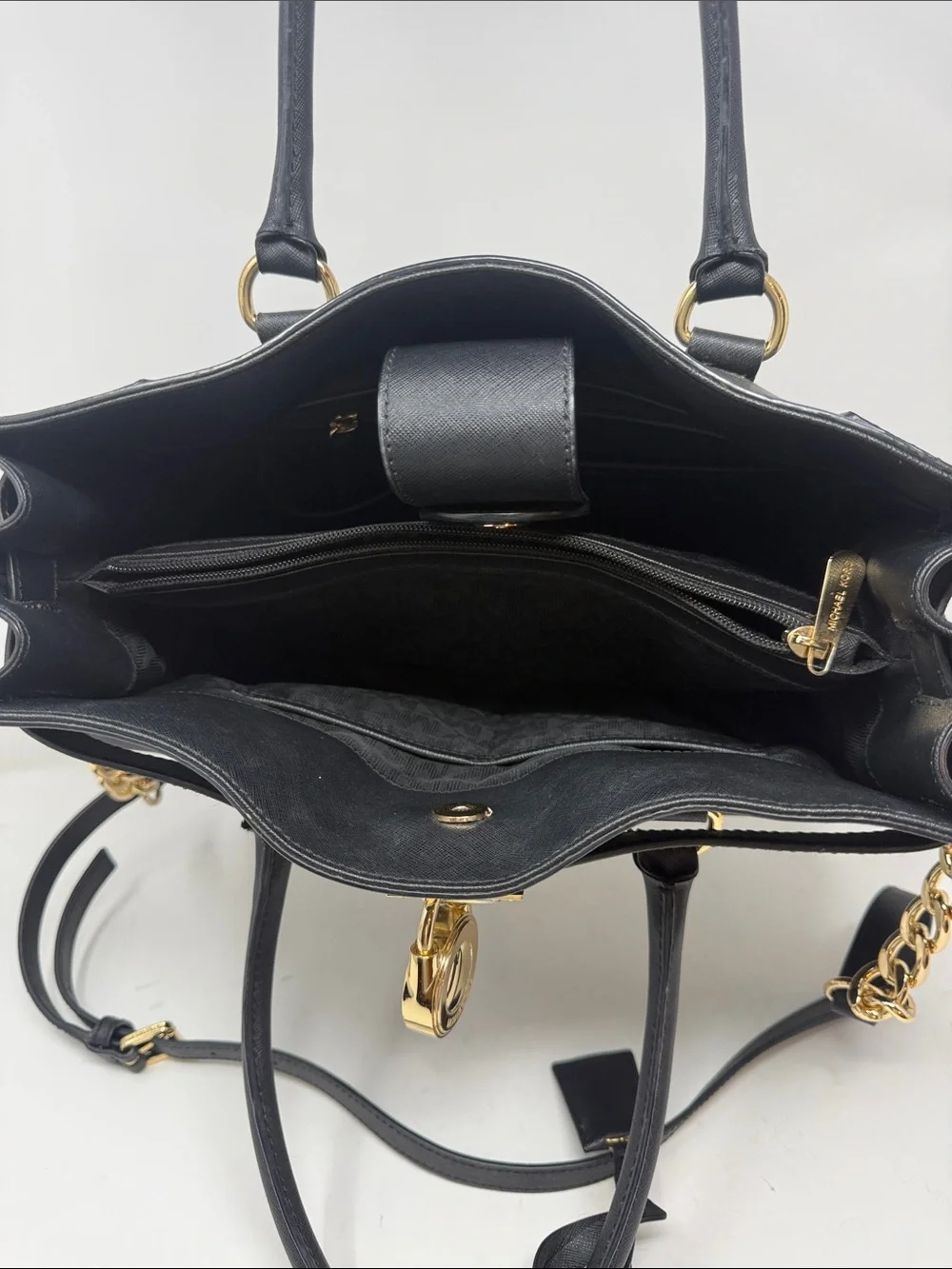 Michael Kors classic michael